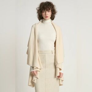 LOOK BY M Chic Cream Women's Vest Poncho One Size